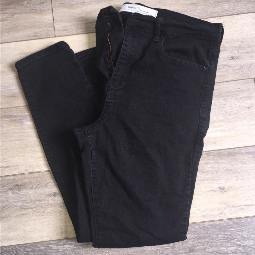 Black GAP true skinny, super high rise leggings!
